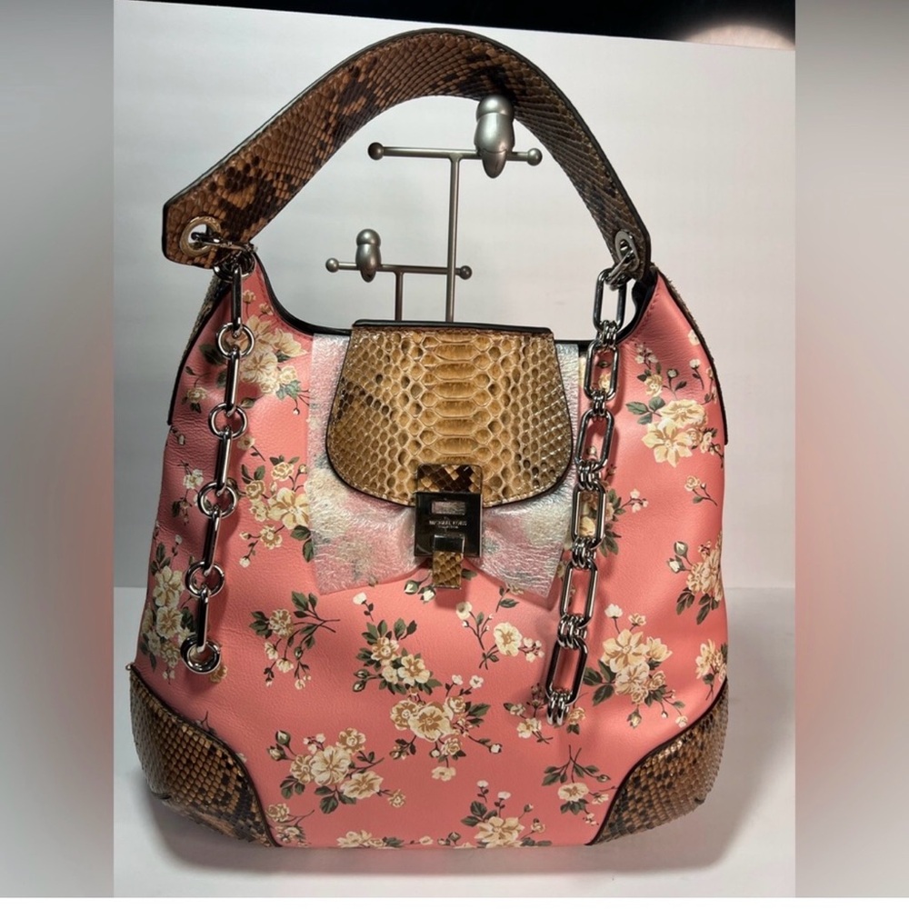 Michael Kors Collection Bancroft Woman’s Shoulder Bag with Snake-Texture Accents - Picture 4 of 13